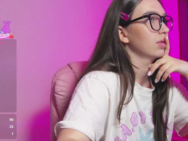 ArianaHotAriana