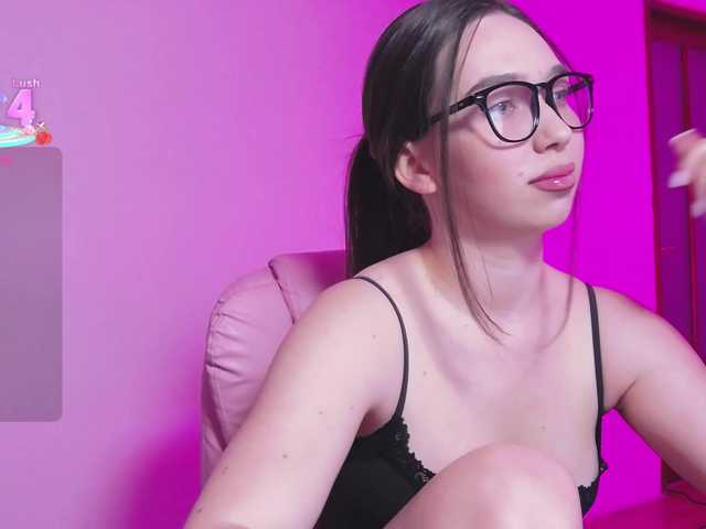 ArianaHotAriana live cam on BongaCams