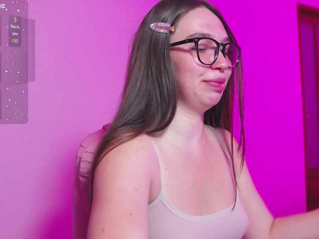 ArianaHotAriana live cam on BongaCams