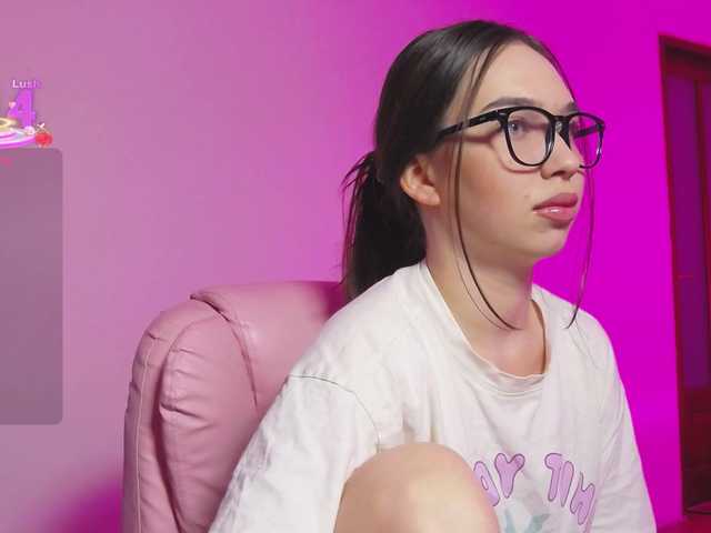 ArianaHotAriana