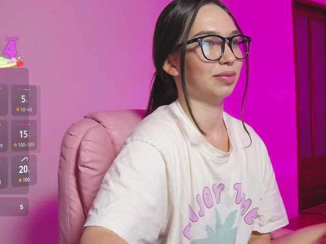 ArianaHotAriana live cam on BongaCams