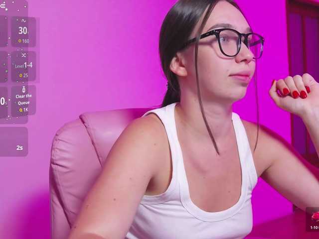 ArianaHotAriana live cam on BongaCams