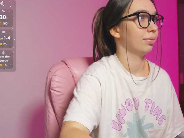 ArianaHotAriana live cam on BongaCams