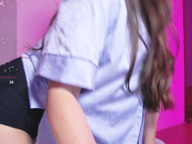 ArianaHotAriana