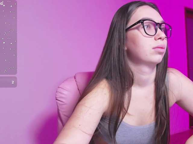 ArianaHotAriana live cam on BongaCams