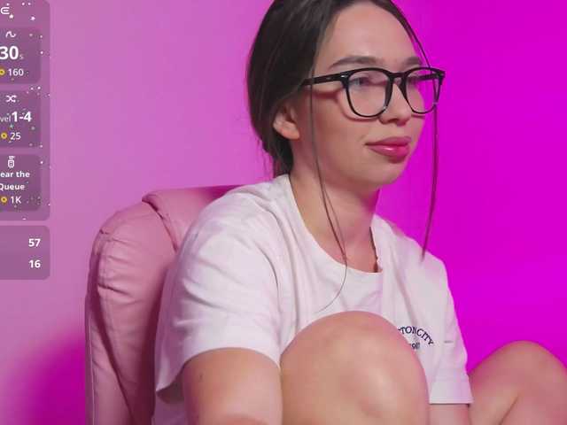 ArianaHotAriana live cam on BongaCams