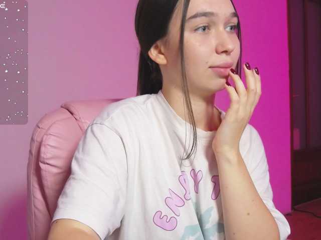 ArianaHotAriana