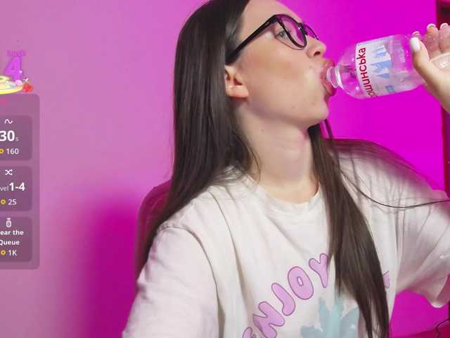 ArianaHotAriana