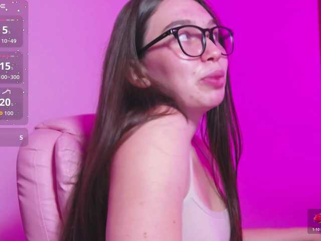ArianaHotAriana live webcam show