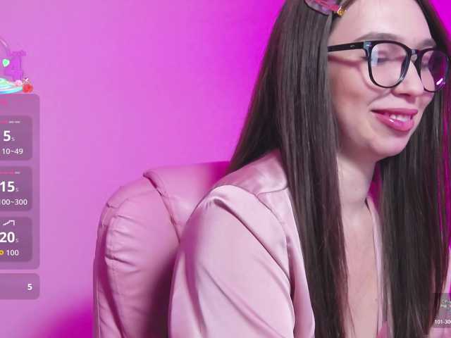 ArianaHotAriana