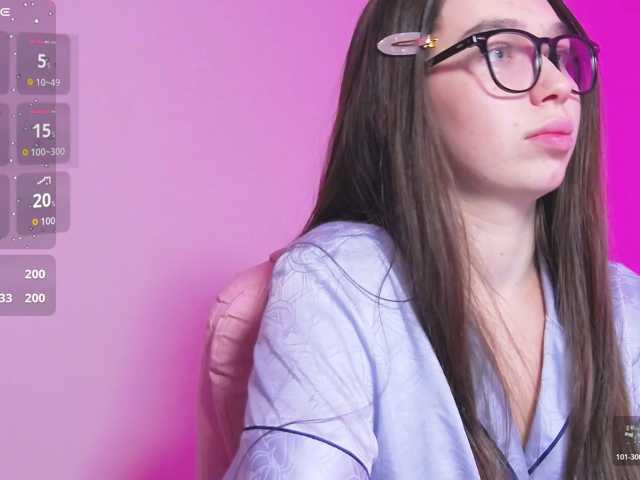 ArianaHotAriana live cam on BongaCams