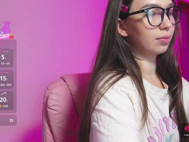 ArianaHotAriana live cam on BongaCams