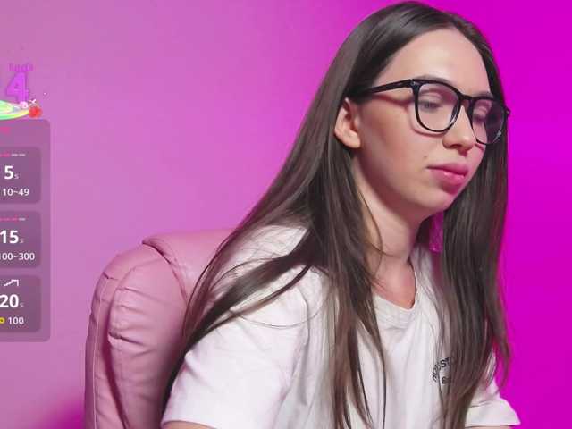 ArianaHotAriana