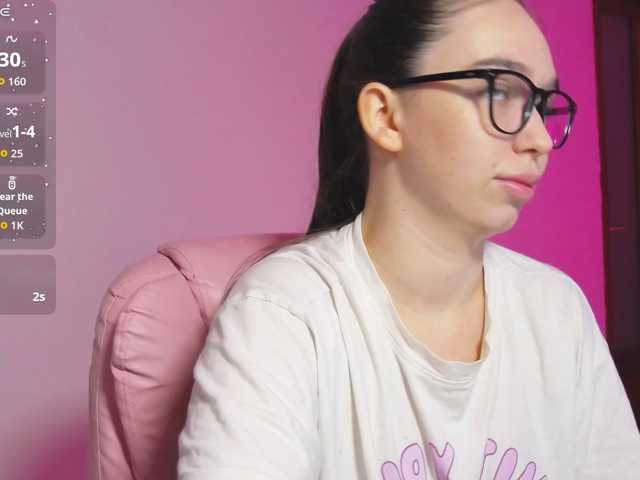 ArianaHotAriana live cam on BongaCams
