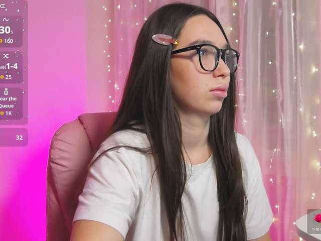 ArianaHotAriana