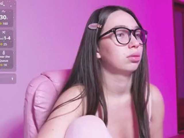 ArianaHotAriana