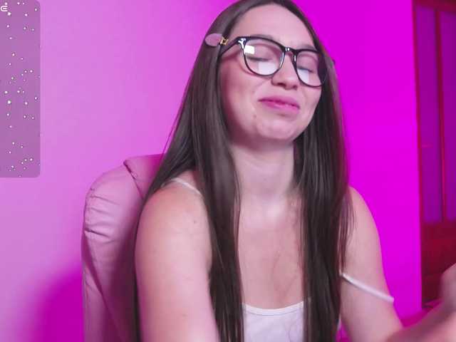 ArianaHotAriana live cam on BongaCams