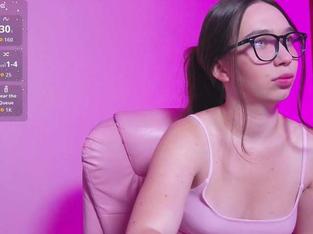 ArianaHotAriana live cam on BongaCams