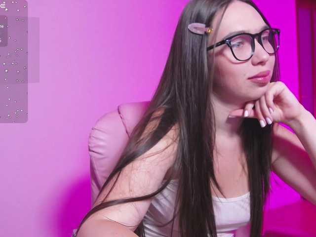 ArianaHotAriana live cam on BongaCams