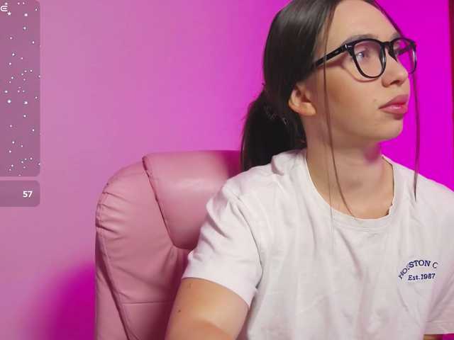 ArianaHotAriana