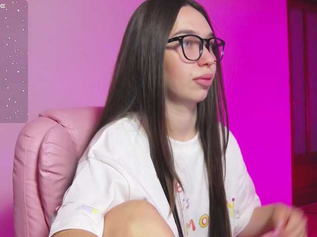 ArianaHotAriana live cam on BongaCams