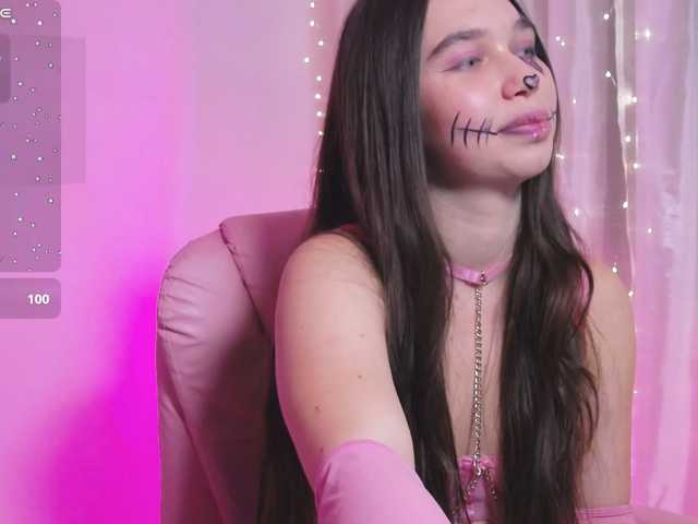 ArianaHotAriana