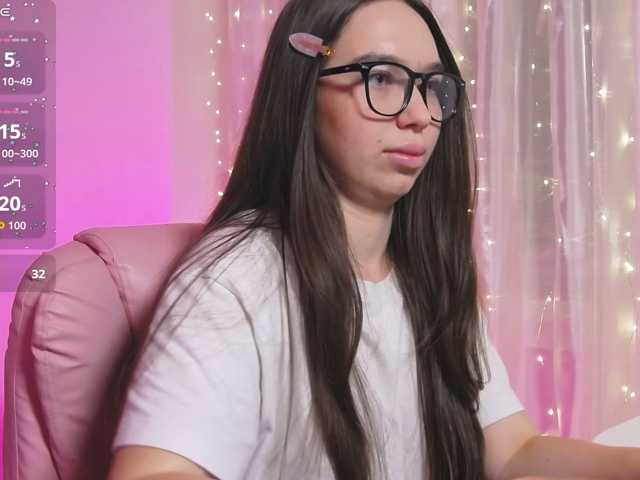 ArianaHotAriana live cam on BongaCams