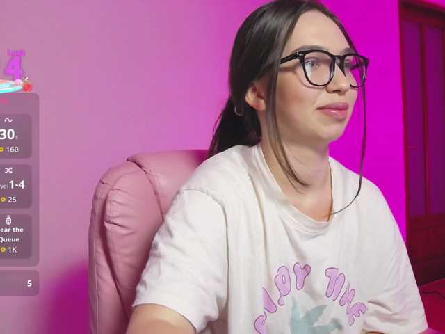 ArianaHotAriana live cam on BongaCams