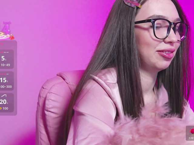ArianaHotAriana live cam on BongaCams