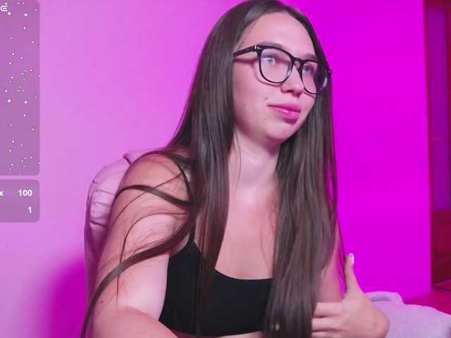ArianaHotAriana live cam on BongaCams