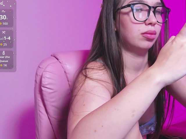 ArianaHotAriana