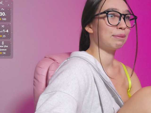 ArianaHotAriana