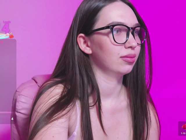 ArianaHotAriana live cam on BongaCams