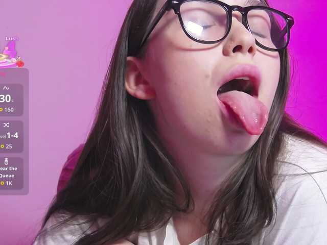 ArianaHotAriana