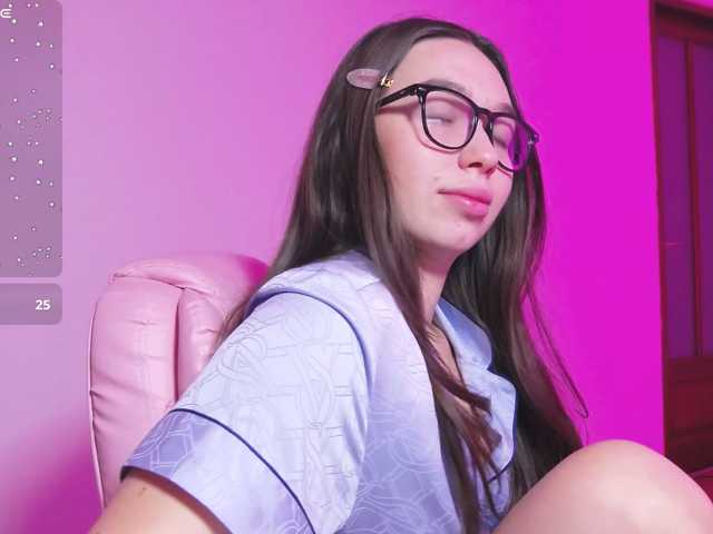 ArianaHotAriana