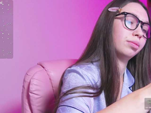 ArianaHotAriana live cam on BongaCams