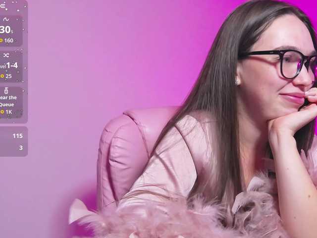 ArianaHotAriana live cam on BongaCams