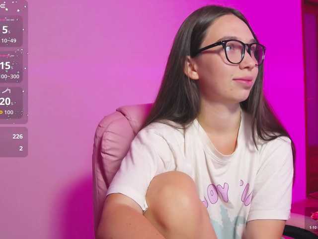 ArianaHotAriana live cam on BongaCams