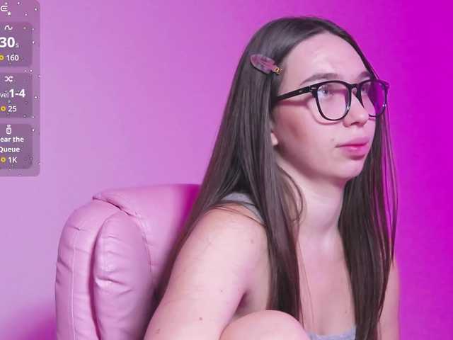 ArianaHotAriana live cam on BongaCams
