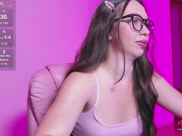 ArianaHotAriana live cam on BongaCams