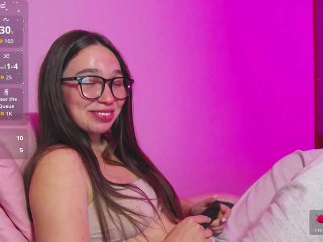 ArianaHotAriana live webcam show