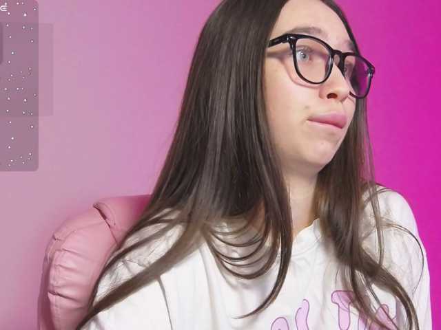 ArianaHotAriana live cam on BongaCams