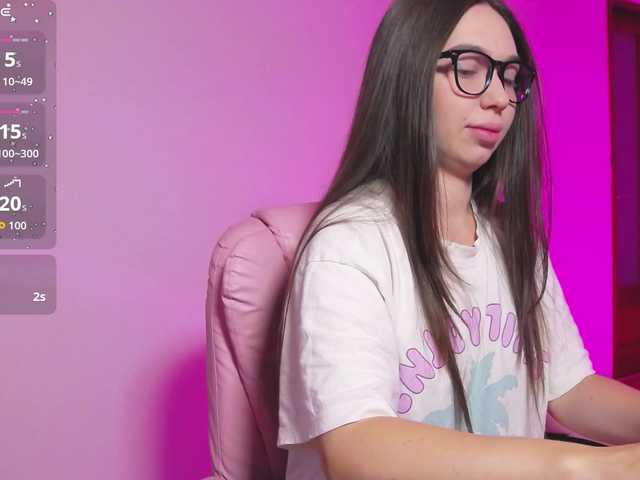 ArianaHotAriana live cam on BongaCams