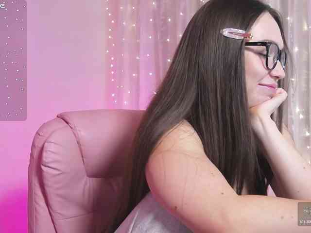 ArianaHotAriana