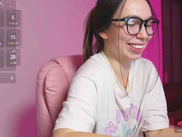 ArianaHotAriana