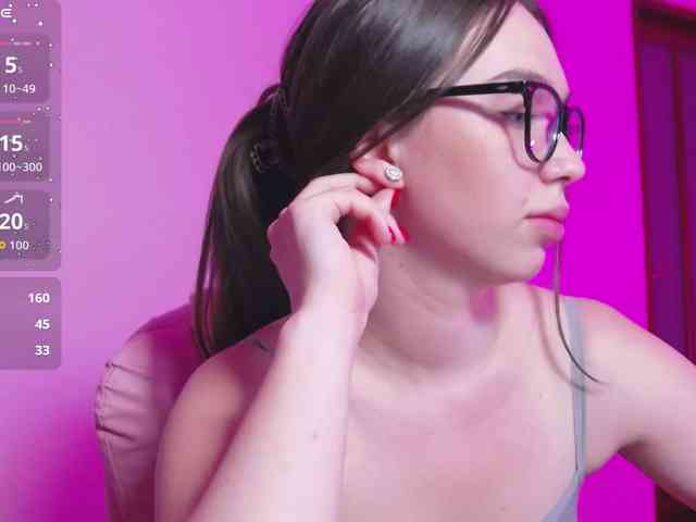 ArianaHotAriana