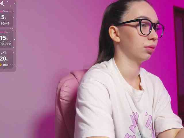 ArianaHotAriana
