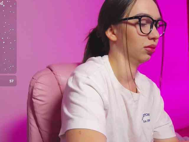 ArianaHotAriana