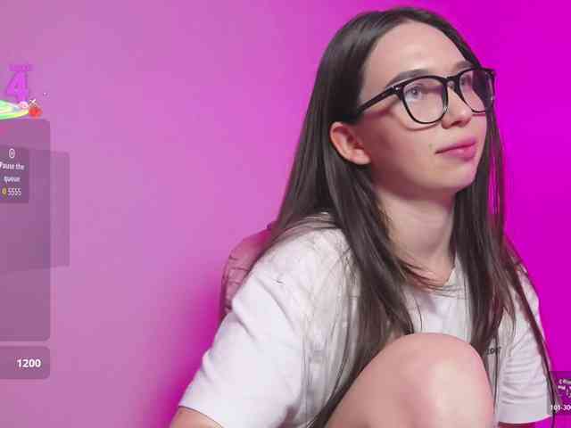 ArianaHotAriana