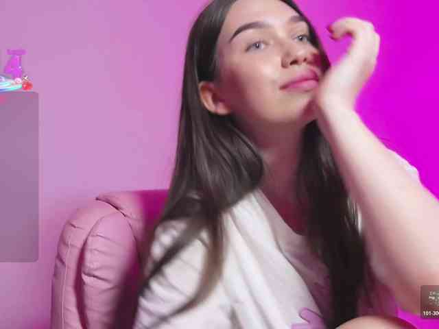 ArianaHotAriana